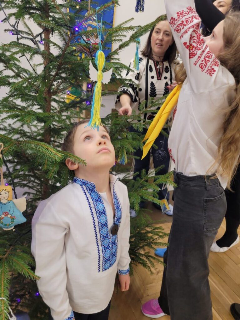 6 грудня 2025 відбулись сходини Пласту в Латвії на Святого Миколая