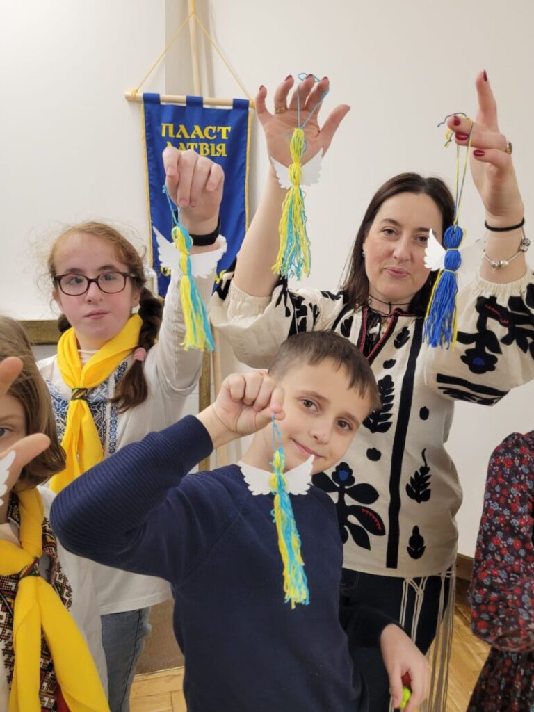 6 грудня 2025 відбулись сходини Пласту в Латвії на Святого Миколая