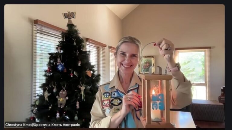 Пластуни передали Вифлеємський Вогонь Миру до Австралії